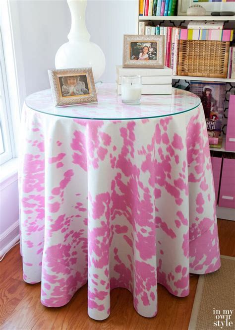 How to Make a Round Tablecloth Round Bedside, Small Round Side Table, Sink Skirt, Diy Home Decor ...