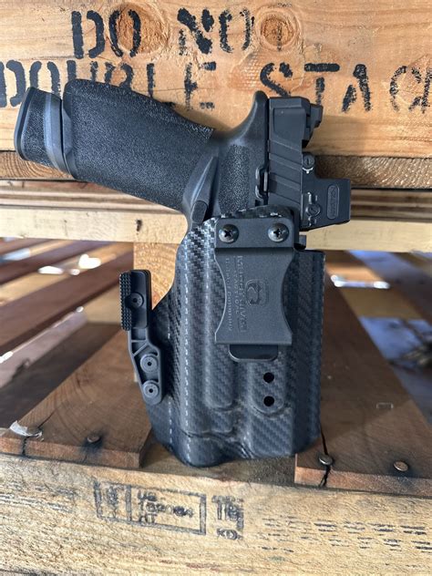 Springfield Echelon with Streamlight TLR-1 Light Holster