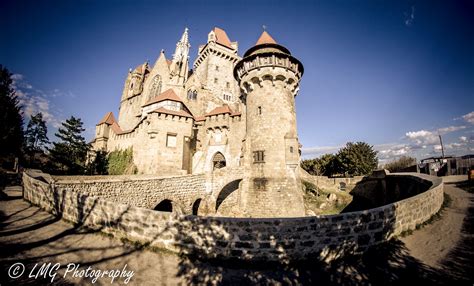 Burg Kreuzenstein | Castle Kreuzenstein is a castle near Leo… | Flickr