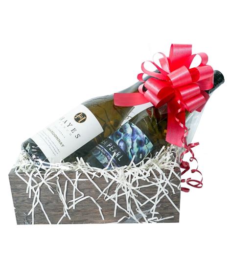 White Wine Holiday Gift Basket