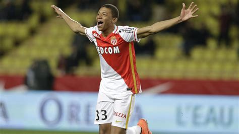 Teenager Mbappe shines as Monaco beats Montpellier