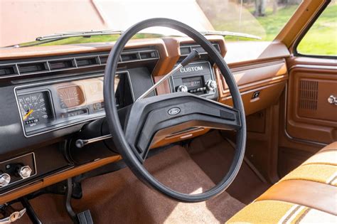 1981 Ford F100 Custom Interior by CreativeT01 on DeviantArt