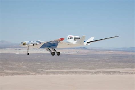 Boeing X-48C Blended Wing Body Research Aircraft Completes Flight ...