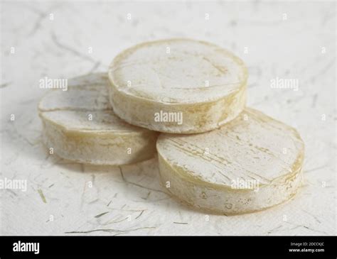 ROCAMADOUR, FRENCH GOAT CHEESE Stock Photo - Alamy