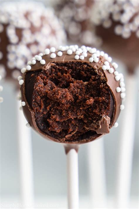 Chocolate Cake Pops (Starbucks Copycat) - Simply Home Cooked