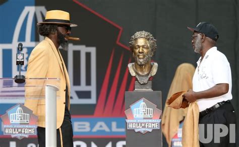 Photo: Ed Reed with is dad Edward Reed, Sr. at the Pro Football Hall of ...