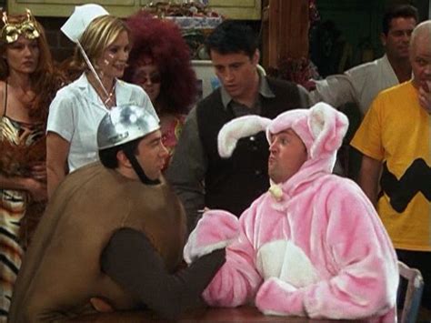 13 of the Best Halloween TV Episodes Ever Made | Friends best moments ...