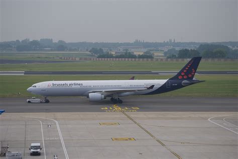 File:Brussels Airlines A330 OO-SFW Brussels Airport.jpg