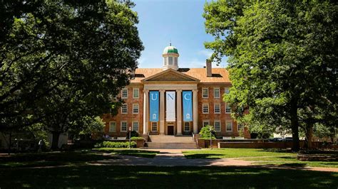 University of North Carolina at Chapel Hill | UNC - Requirements + Data | CollegeVine