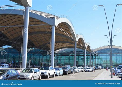 Departures Building at Alicante Airport Editorial Photo - Image of ...