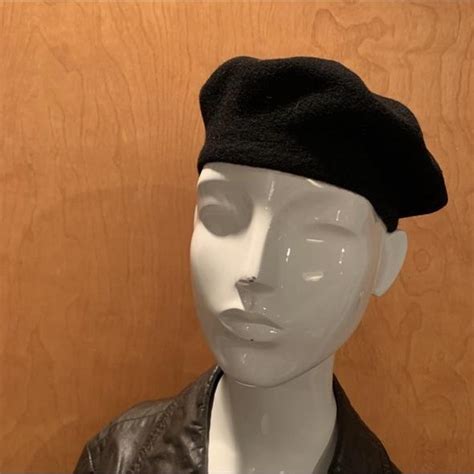 VINTAGE BASQUE BERET IN BLACK Svelt black French... - Depop