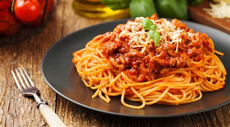 Ohhh So Easy Spaghetti Bolognese - SuperValu