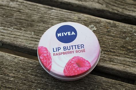 Nivea Lip Butter | TOPAZ&MAY