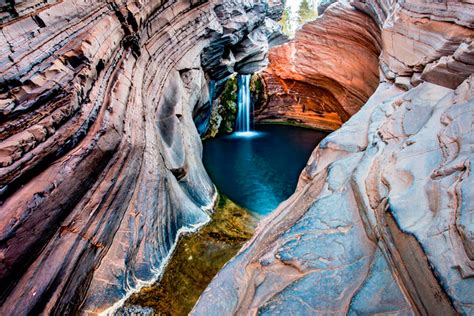 Hamersley Gorge in Karijini National Park is a heart-shaped natural spa ...