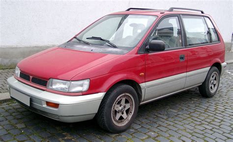 Mitsubishi Minivan - Information and photos - MOMENTcar