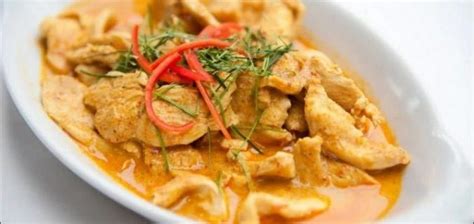 Phanaeng Curry Recipe : A Rich Flavors Thai Delight - RecipeGuru