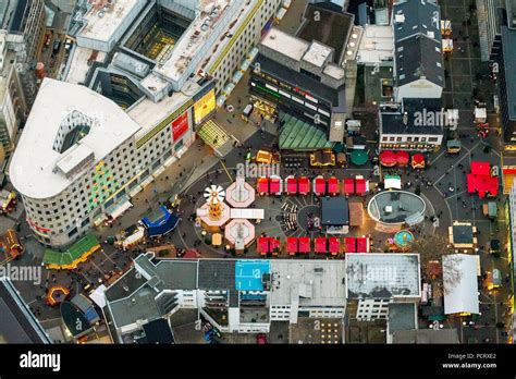 Dr-Ruer-Platz with Christmas market, aerial view of Bochum, Ruhr area Stock Photo - Alamy