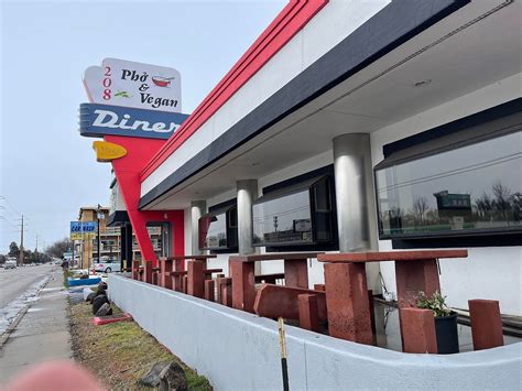 Popular Boise Diner Reopens