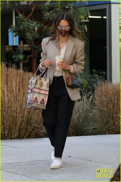 Photo: jessica alba at the office 04 | Photo 4528143 | Just Jared ...