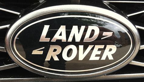 Land Rover Badge | Black badge for the 2010/2011 Land Rovers… | Richard Harris | Flickr