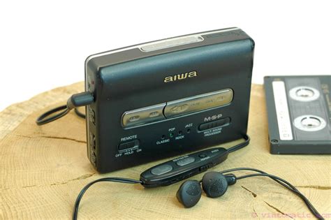 Aiwa Portable Stereo Cassette Player HS-PX357 Walkman - with Remote