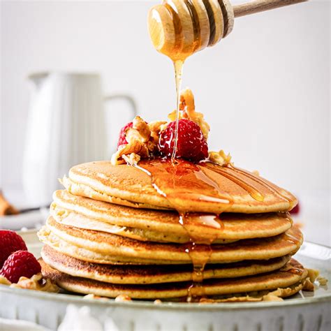 Easy Protein Pancakes Recipe - iFoodReal.com