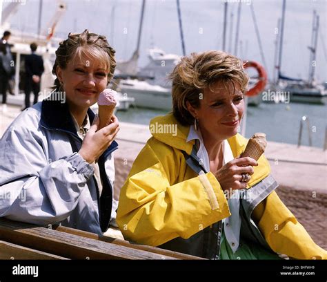 Actress jan harvey hi-res stock photography and images - Alamy