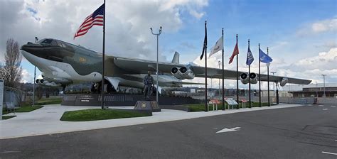 Boeing B-52G 59-2584 Stratofortresses - Museum of Flight in Seattle, Washington. : r/aviation