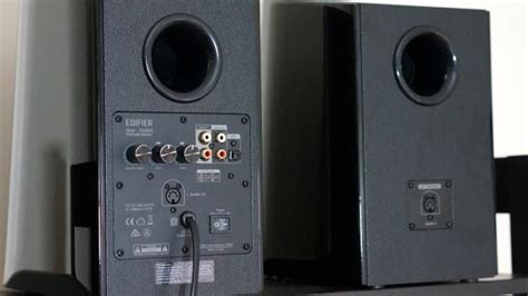 Edifier R2000DB Bookshelf Speakers Can Easily Crank to 11 [Review]