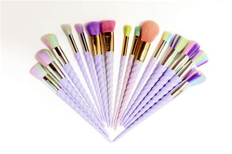 Unicorn Horn Makeup Brushes From Macy & Mia Review