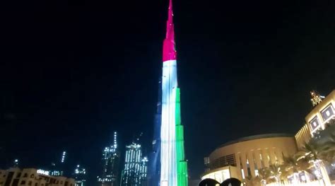 Burj Khalifa Displays Colors Of UAE’s Flag On 48th National Day ...