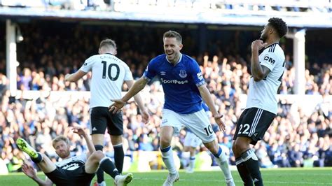 Everton 3 - 0 Fulham - Match Report & Highlights