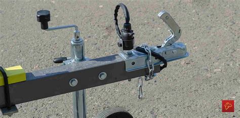 Towing Trailer Coupler Guide with Installation & Maintenance