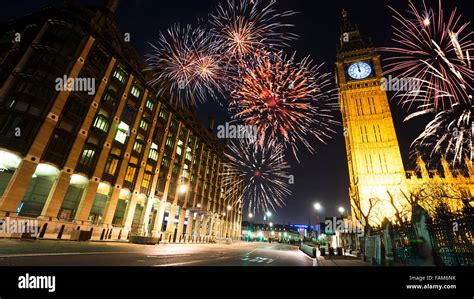 2015, Fireworks over Big Ben at midnight, New Year's Eve Stock Photo - Alamy