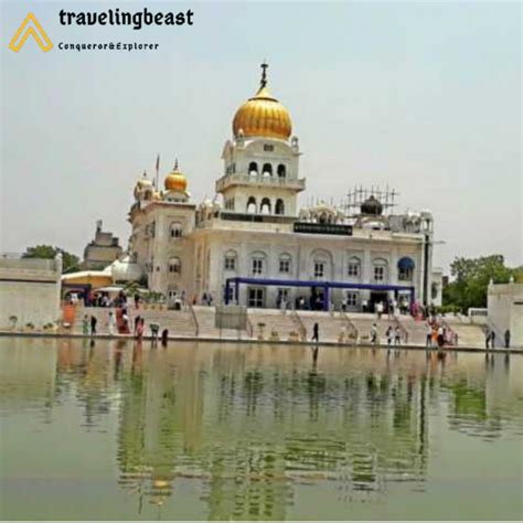 A Visit to Bangla Sahib Gurudwara, Delhi | Traveling Beast