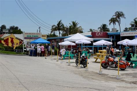 Visiting Historic Matlacha, Florida | Must Do Visitor Guides | Matlacha florida, Florida, Day trip