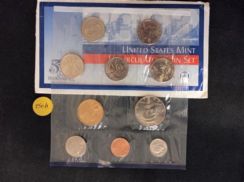 Lot - 2002 US Mint Uncirculated Coin Set Philadelphia Coin Set