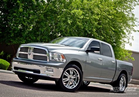 2012 Dodge Ram with 22" Avenue A607 in Chrome wheels | Wheel Specialists, Inc.