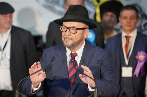 George Galloway’s Comeback Tests UK’s Febrile Politics Over Israel-Hamas War - Bloomberg