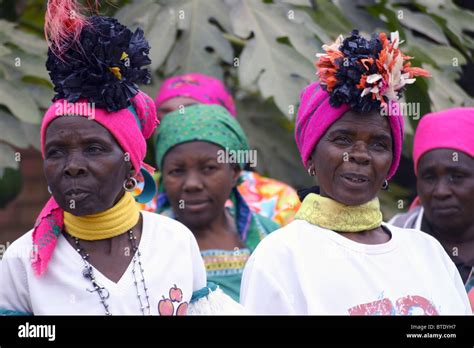 Shangaan dancers Stock Photo - Alamy