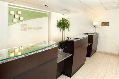 Holiday Inn Newark Airport Hotel (Newark (NJ)) - Deals, Photos & Reviews