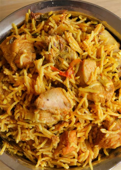 Easy Chicken Pulao recipe in Pressure Cooker | Vismai Food