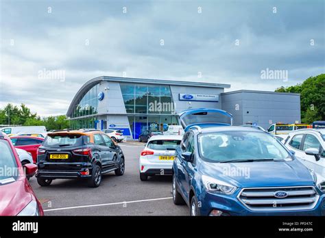 Bristol street car showroom hi-res stock photography and images - Alamy