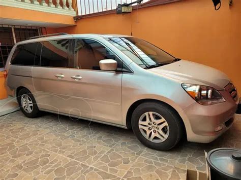 Honda Odyssey Touring usado (2006) color Gris precio $150,000