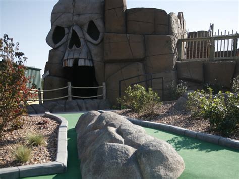 Mini Golf Course Themes | Castle Golf