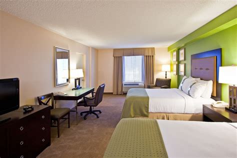 Holiday Inn & Suites Across From Universal Orlando, an IHG Hotel ...