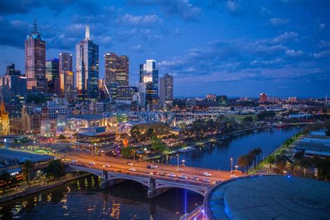 Beautiful Skyline of Melbourne with the Yarra River in the Evening ...