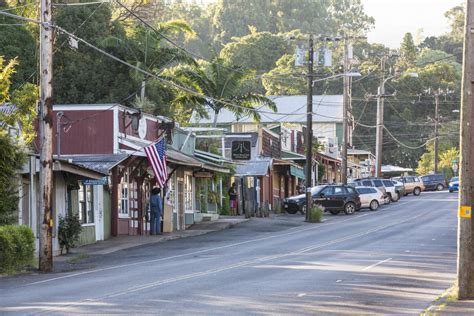 Six Of Hawaii’s Tiniest Towns Are Worth Visiting