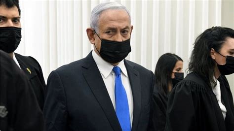 Israel's Netanyahu enters plea in court in corruption trial - BBC News