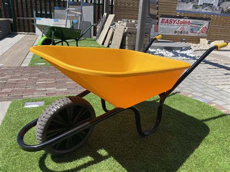 Haemmerlin PolyPro 90 litre Wheelbarrow - County Town Aggregates